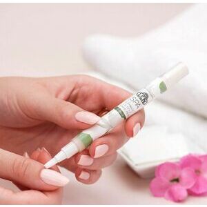 LCN SPA Bamboo Cuticle Care Pen - Карандаш для кутикулы и ногтей, 2,1 g